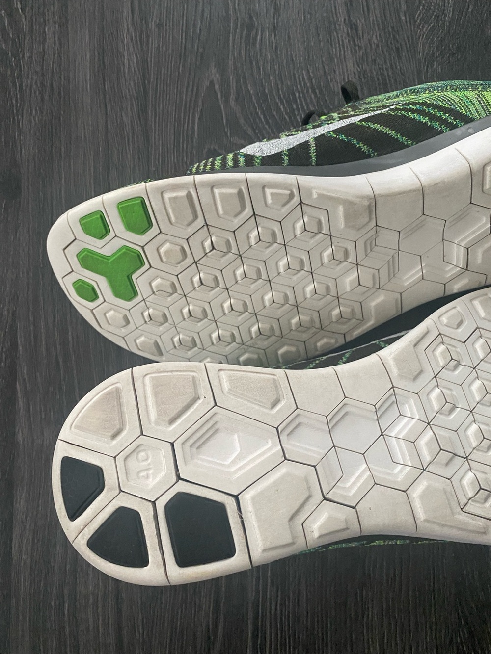 Nike Men’s Flyknit Training Shoes - Green/Black/White - Picture 7 of 9